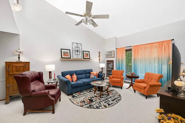 $167,000 | 12600 Parkwood Drive, Unit 307, Burnsville, MN 55337