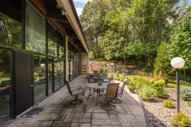 $167,000 | 12600 Parkwood Drive, Unit 307, Burnsville, MN 55337