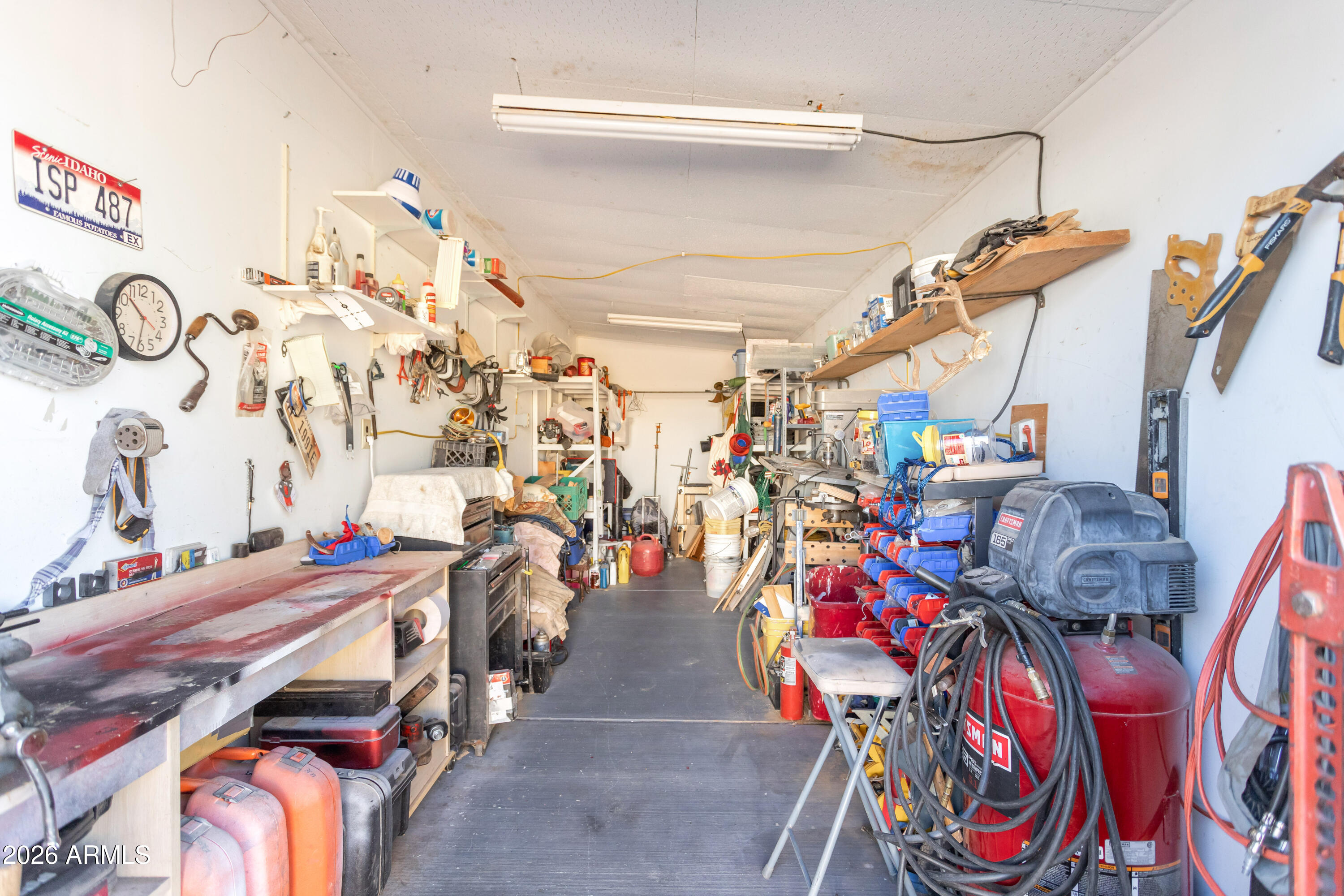 5681 South Moson Road Hereford, AZ 85615 - Photo 18 of 47 a view of entryway