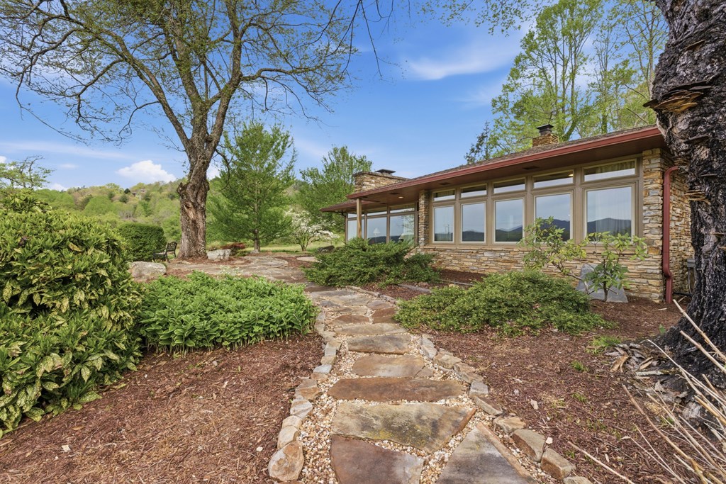 6203 Airport Road Andrews, NC 28901 - Photo 39 of 50 a house view with a garden space