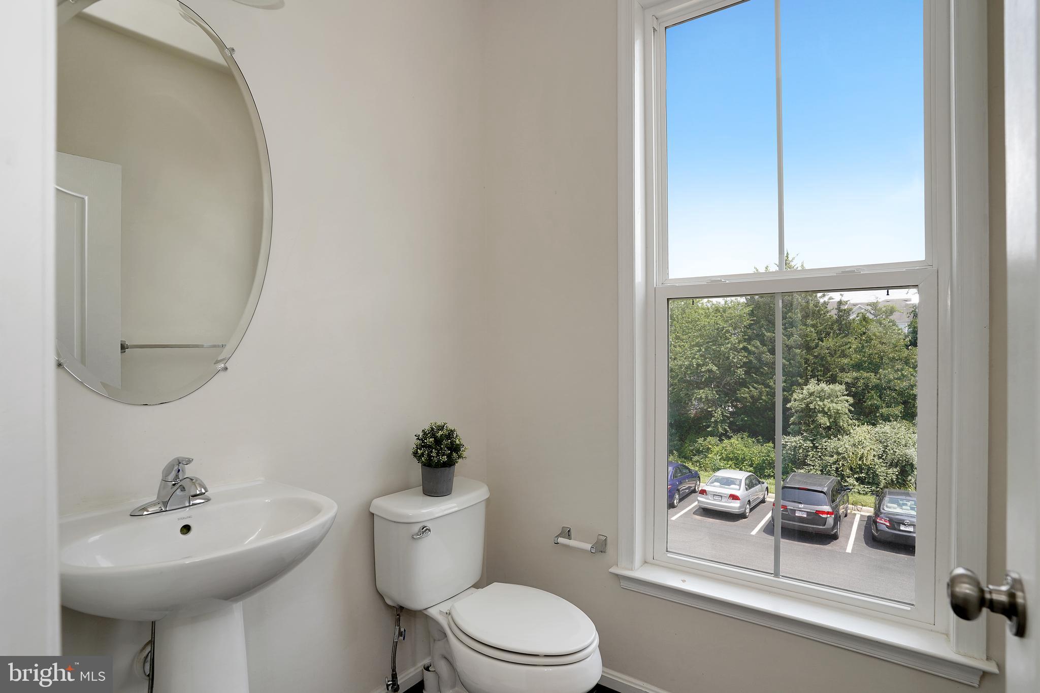 43385 Rickenbacker Square Ashburn, VA 20147 - Photo 17 of 35