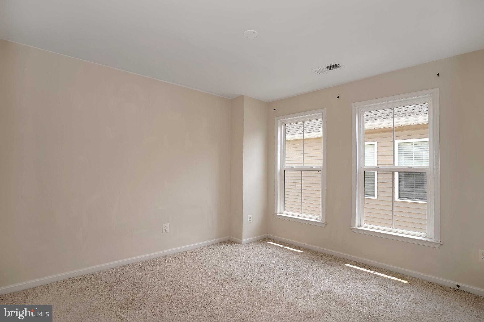 43385 Rickenbacker Square Ashburn, VA 20147 - Photo 23 of 35