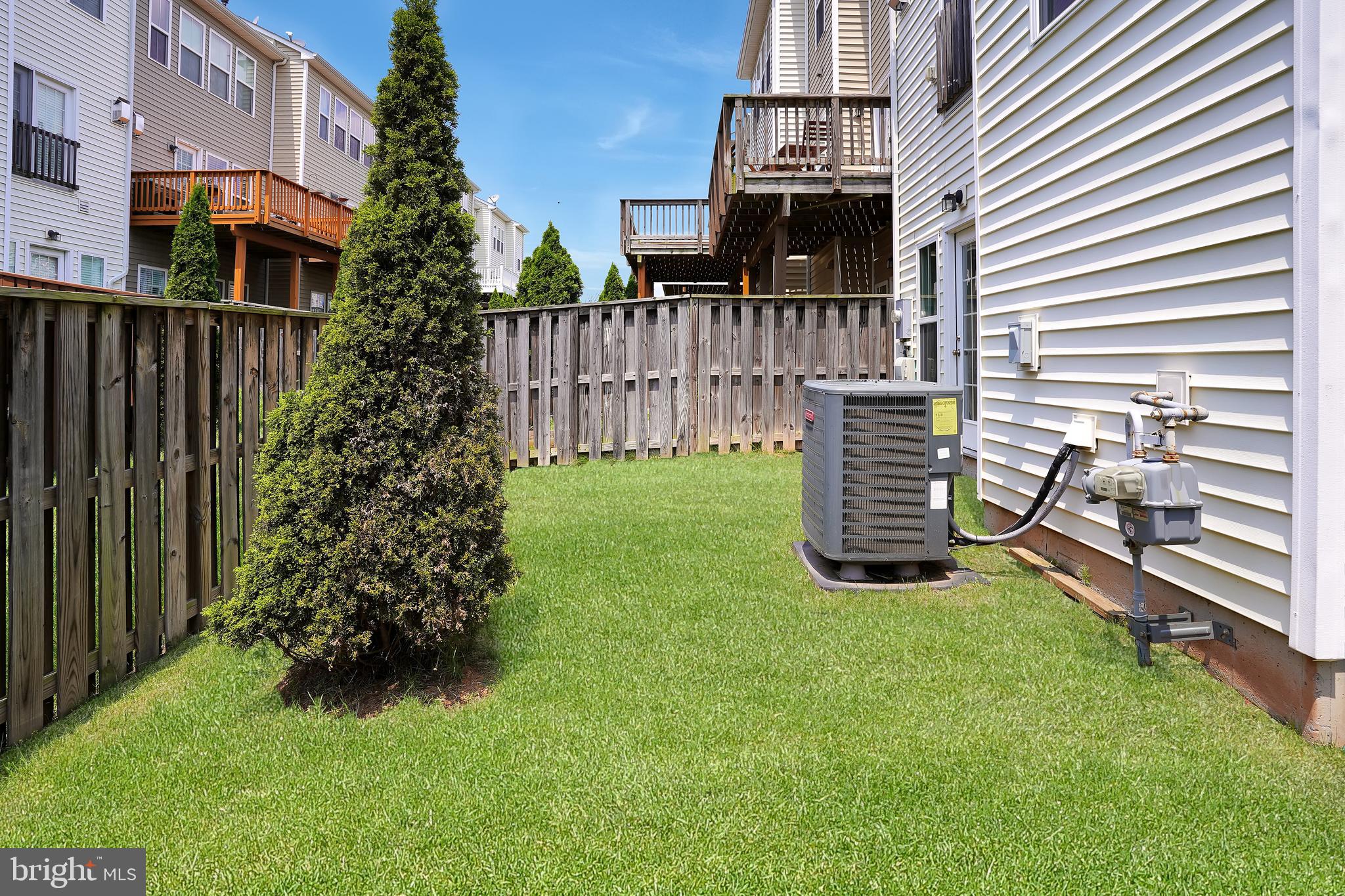 43385 Rickenbacker Square Ashburn, VA 20147 - Photo 32 of 35