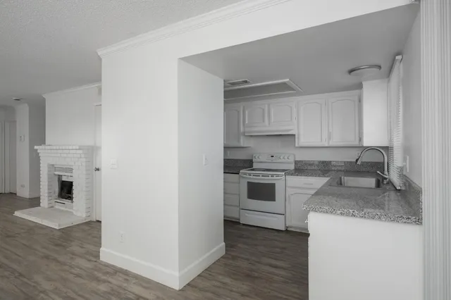 $295,000 | 3546 West Harvard Avenue, Fresno, CA 93722