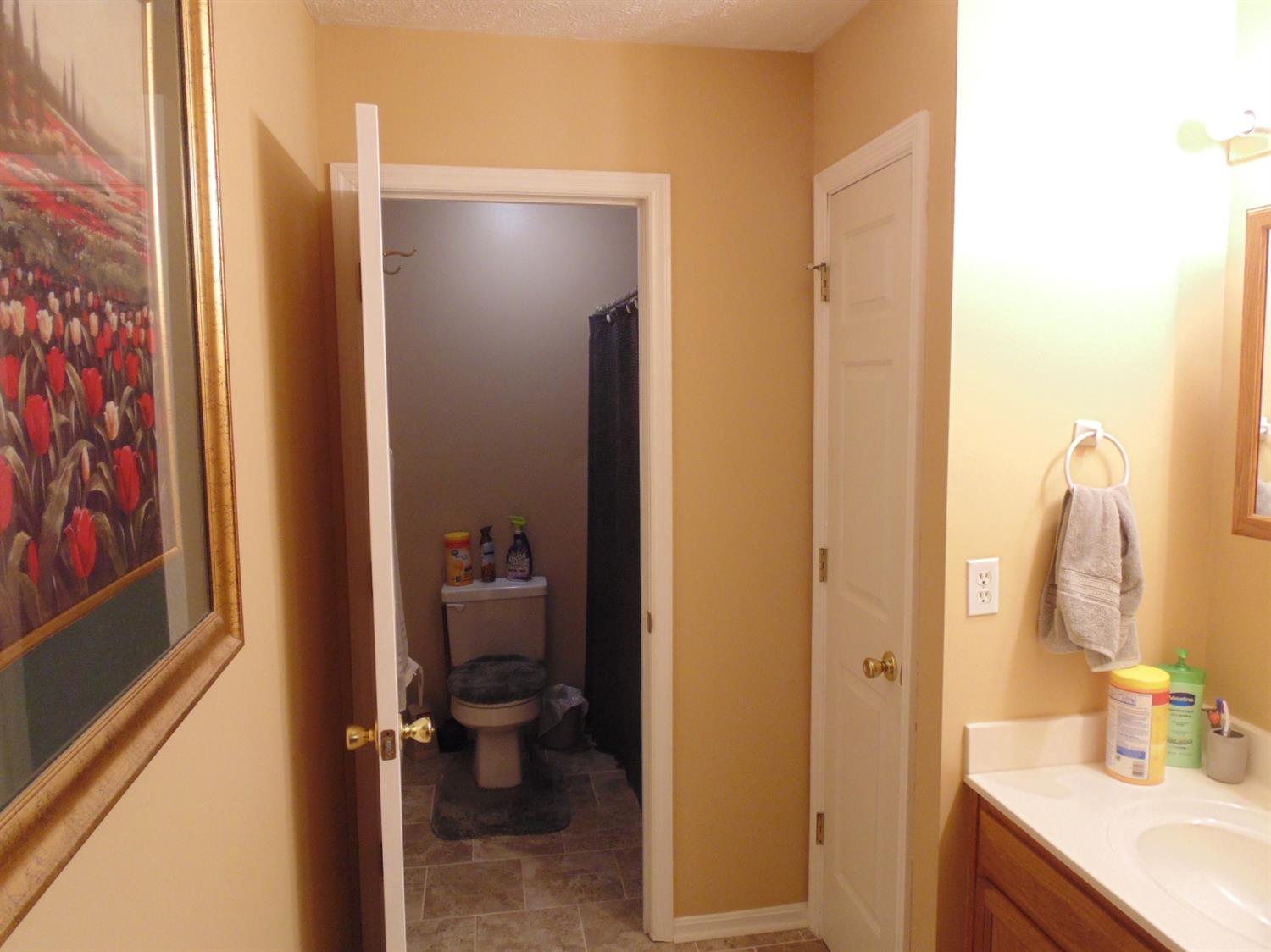 1758 Oberting Road Lawrenceburg, IN 47025 - Photo 11 of 26 Gallery Image 11
