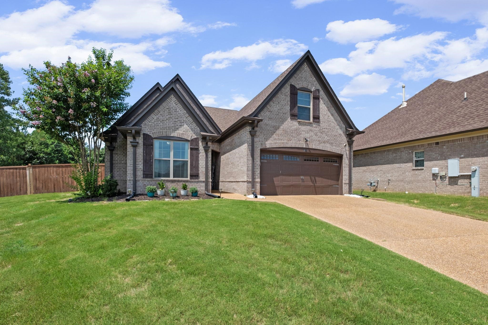 9250 Windy Meadow Lane Cordova, TN 38016 - Photo 2 of 22 Gallery Image 2