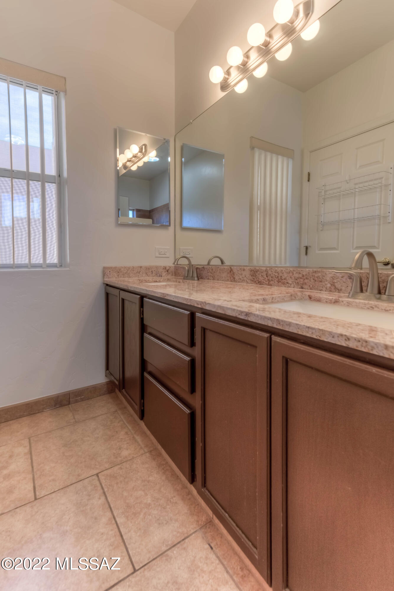 1772 North Rio Mayo Green Valley, AZ 85614 - Photo 11 of 13 Gallery Image 11