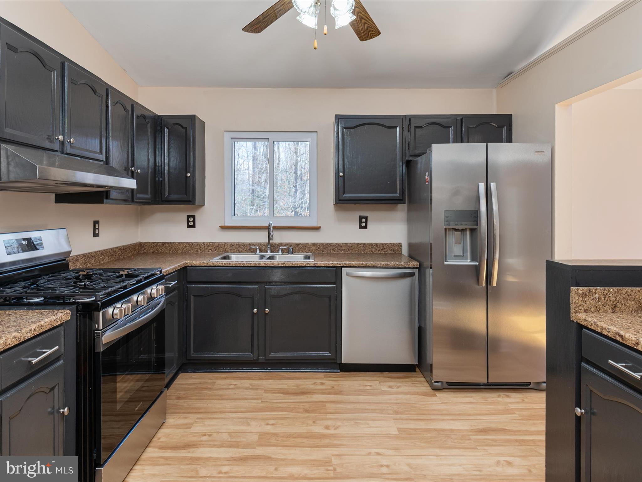 2891 Spring Lakes Drive Davidsonville, MD 21035 - Photo 12 of 61