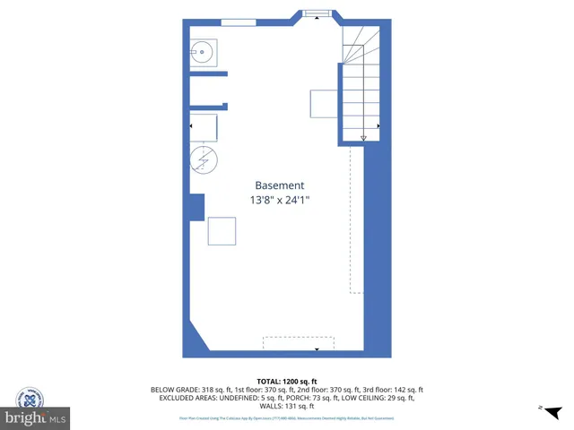 a picture of a room with a floor plan