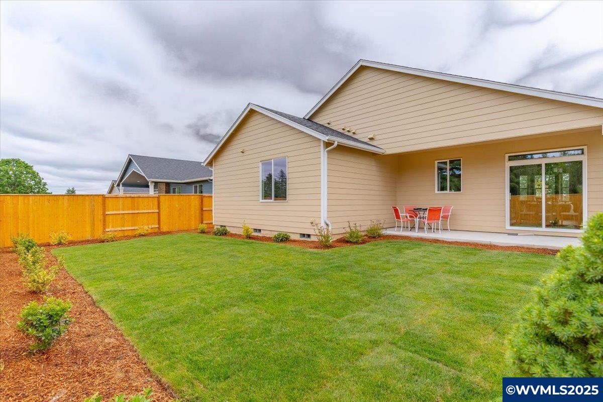 1291 Southwest 11th Avenue Dallas, OR 97338 - Photo 10 of 41