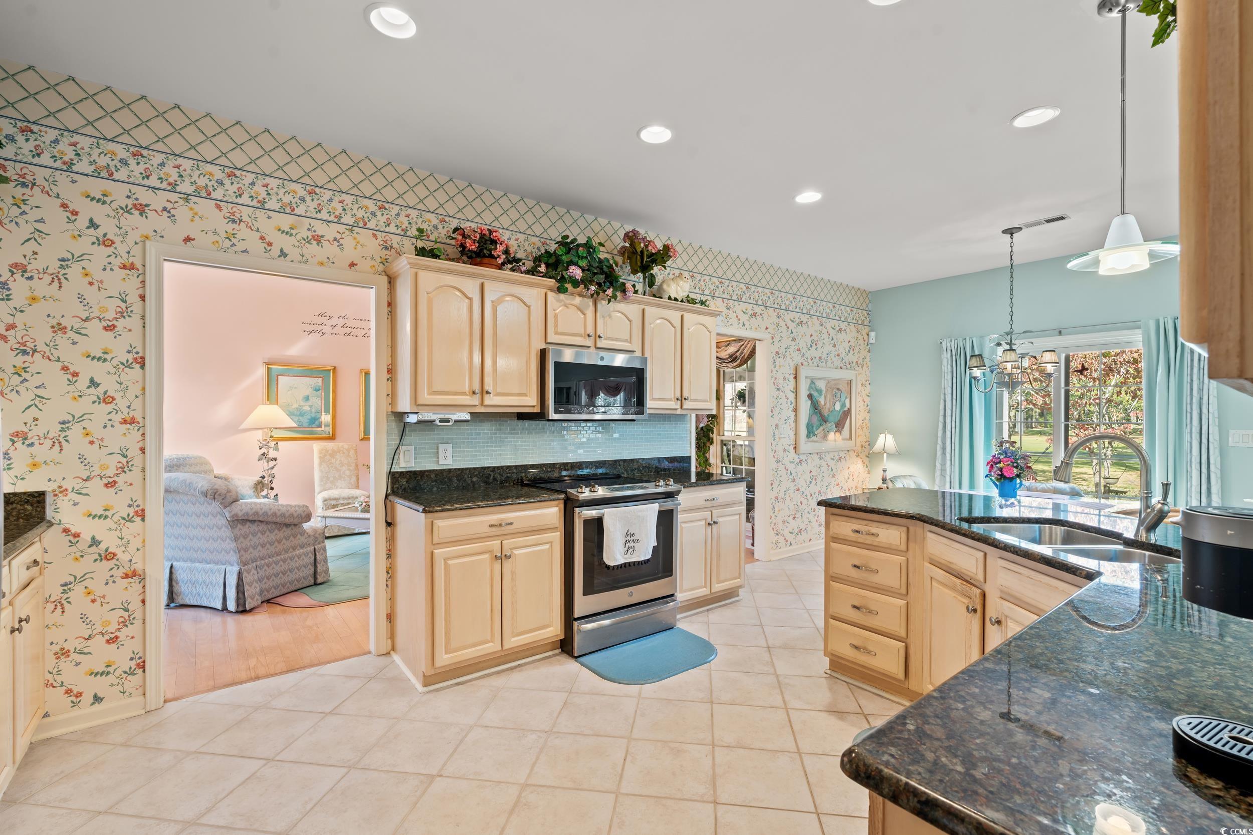 8221 Timber Ridge Road Conway, SC 29526 - Photo 9 of 40 Gallery Image 9