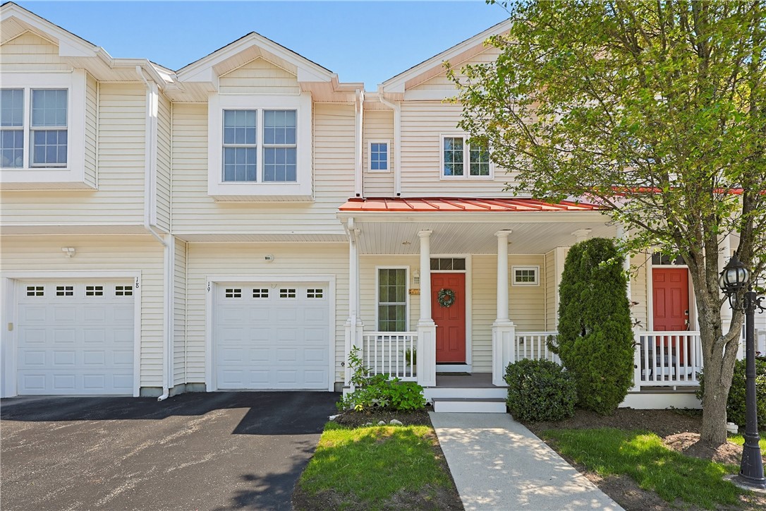 164 Bear Hill Road, Unit 19 Cumberland, RI 02864 - Photo 1 of 37