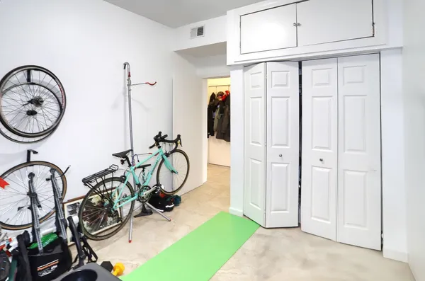 $3,400 | 169 Ogden Avenue, Unit 2, Jersey City, NJ 07307