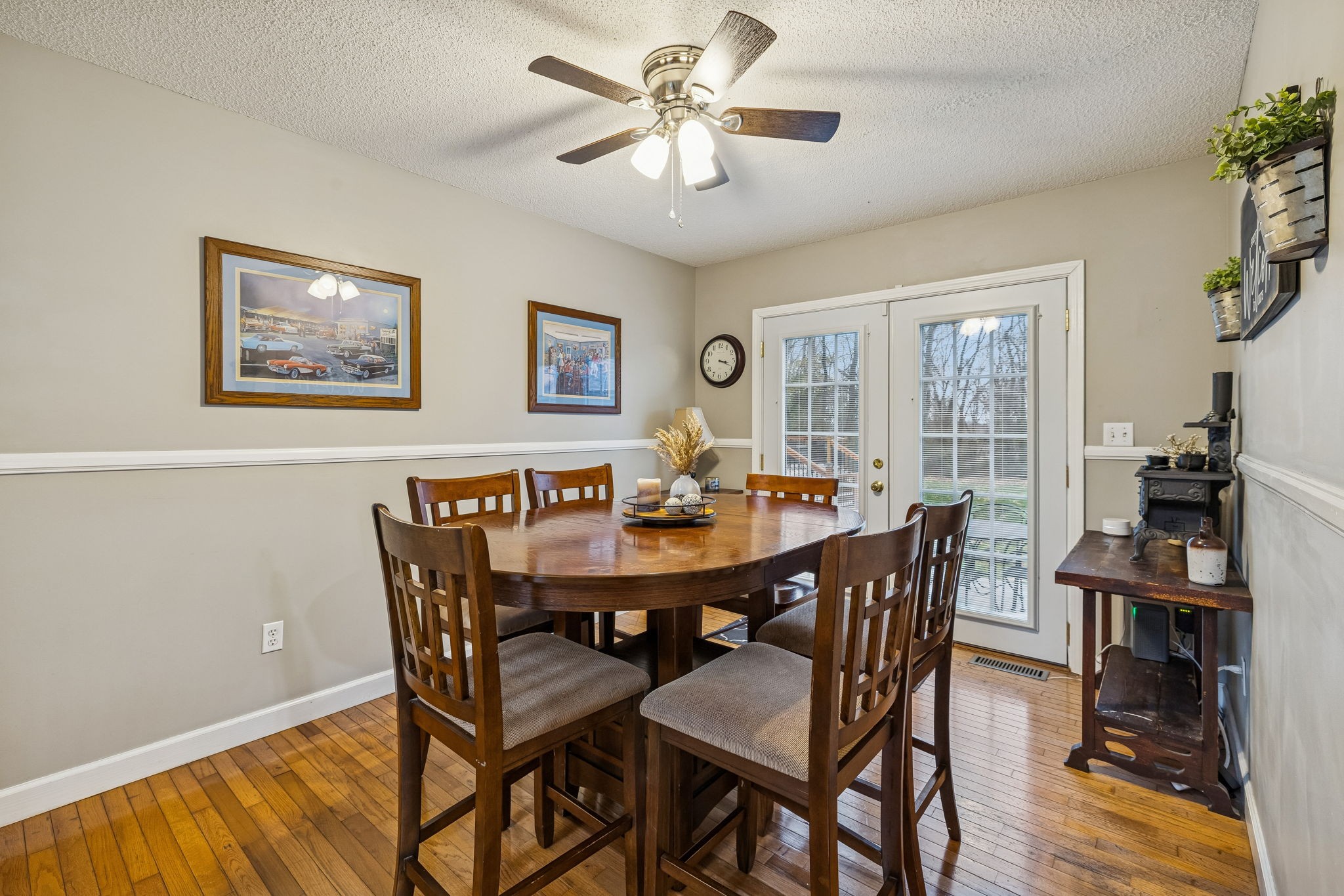7697 Bethany Church Road Orlinda, TN 37141 - Photo 31 of 96 a view of a dining room with furniture window and wooden floor