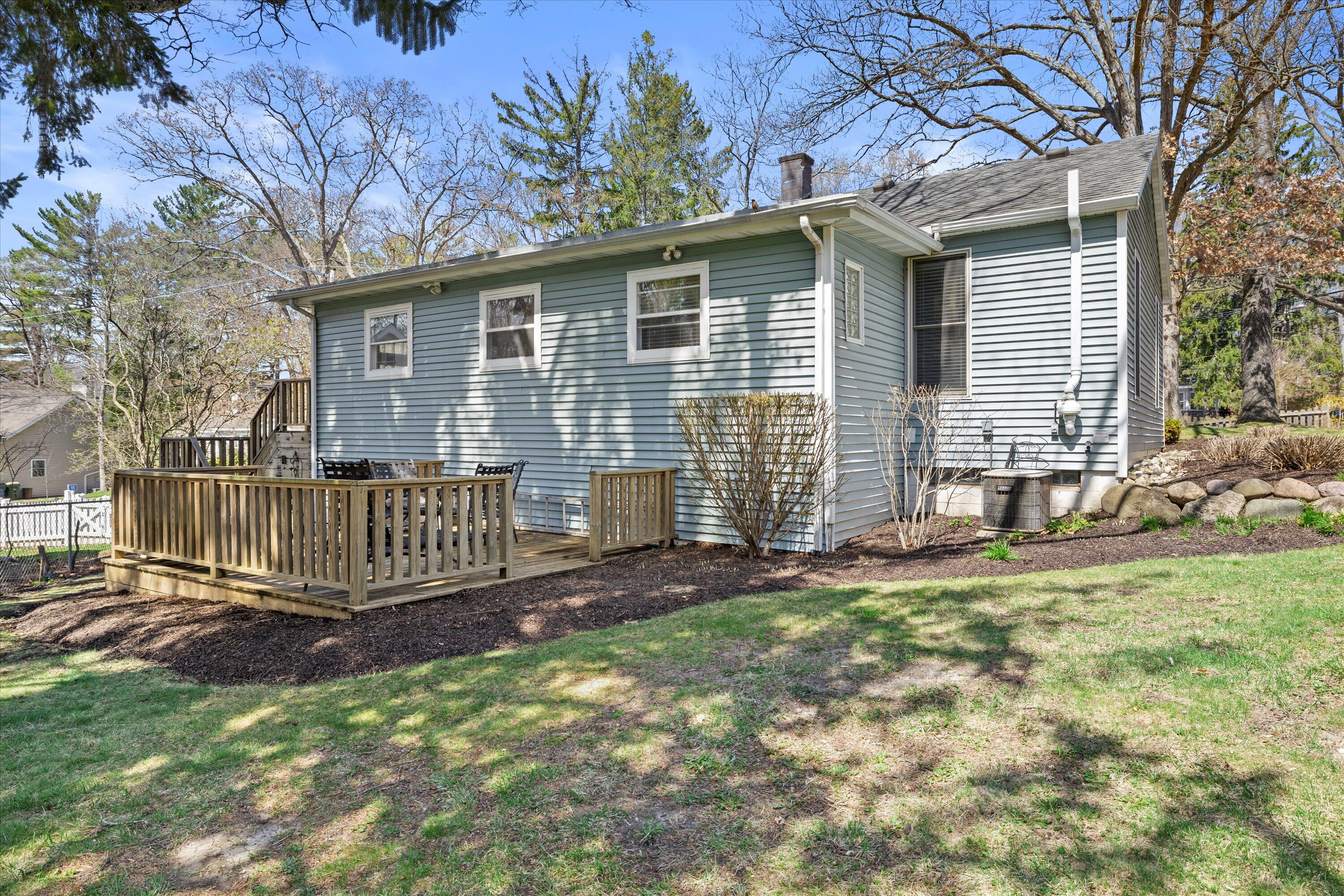 523 Valley Road Twin Lakes, WI 53181 - Photo 3 of 35 13-IMG_4200