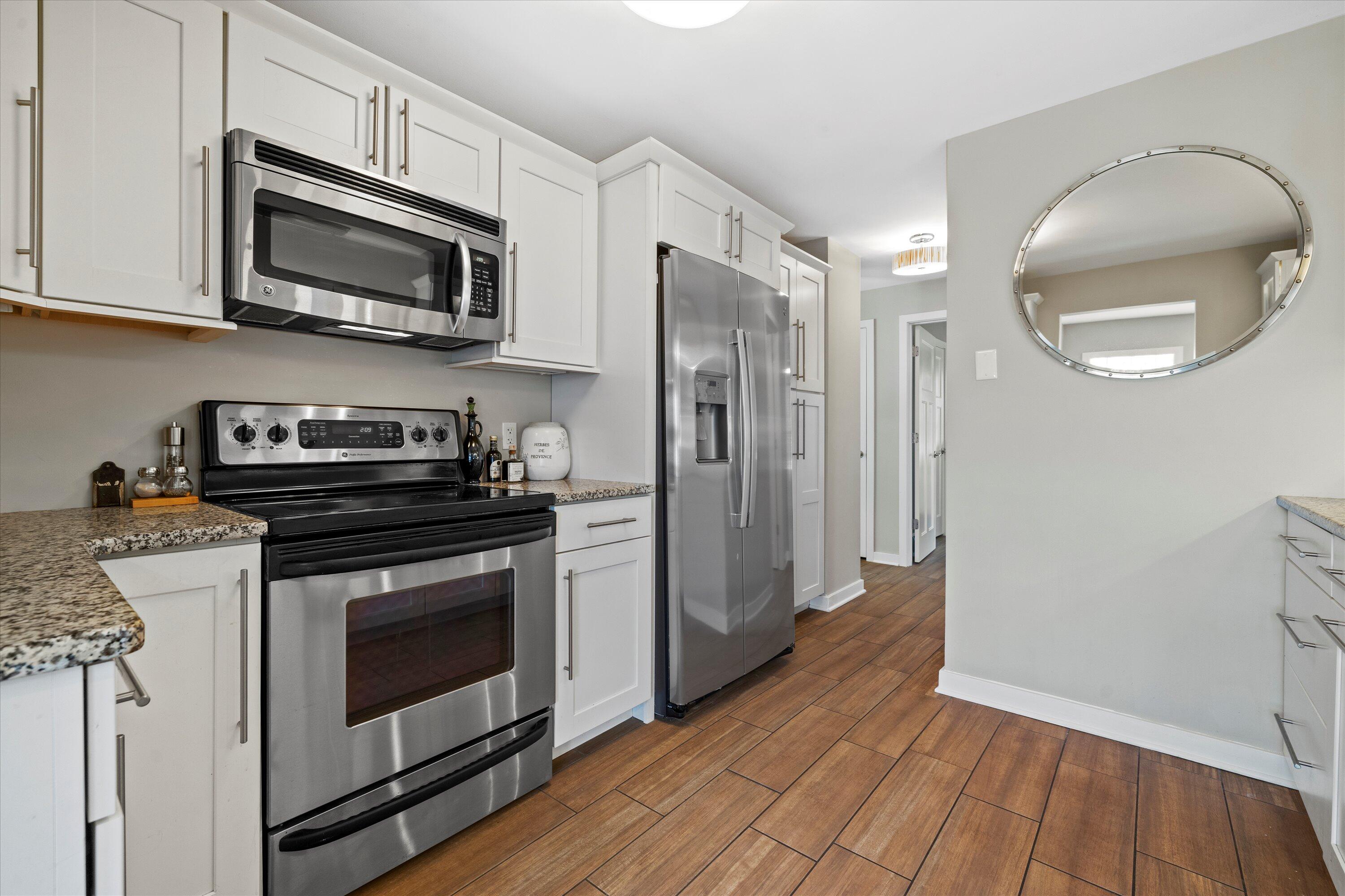 523 Valley Road Twin Lakes, WI 53181 - Photo 6 of 35 36-IMG_4308