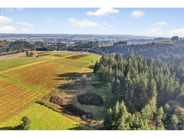 $600,000 | 0 Northeast Fox Lane, Dundee, OR 97115
