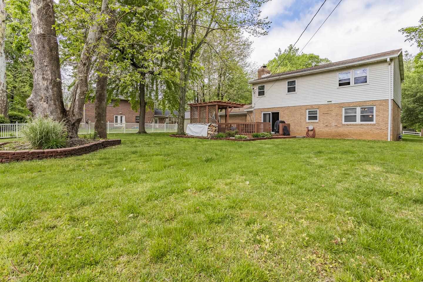 7611 Ridgemont Drive Newburgh, IN 47630 - Photo 16 of 31 Gallery Image 16