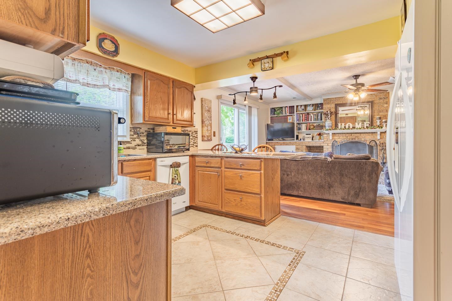 7611 Ridgemont Drive Newburgh, IN 47630 - Photo 3 of 31 Gallery Image 3
