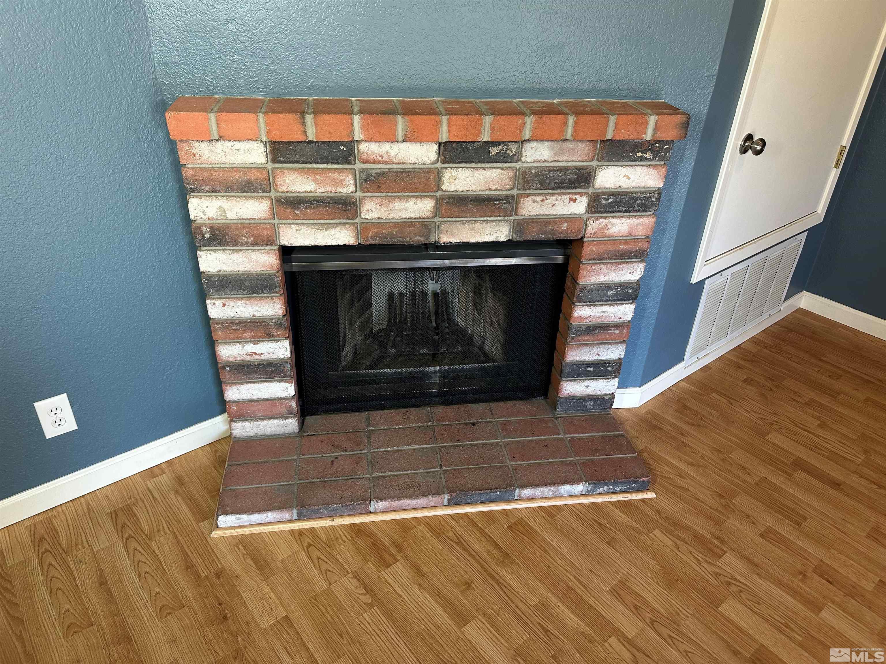 4382 Matich Drive Reno, NV 89502 - Photo 5 of 9 Photo 5