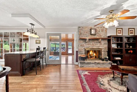 $749,900 | 1004 Longview Drive, Hendersonville, TN 37075