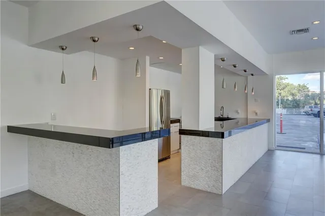 $3,800 | 2841 North Ocean Boulevard, Unit 501, Fort Lauderdale, FL 33308