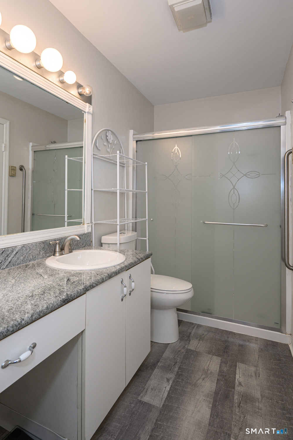 925 Oronoke Road Waterbury, CT 06708 - Photo 14 of 33