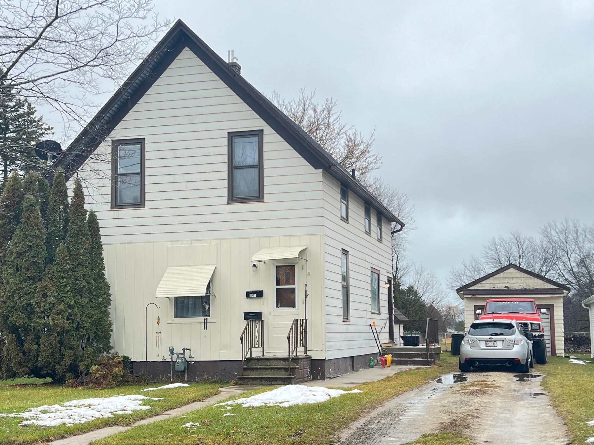 1915 24th Street Two Rivers, WI 54241 - Photo 1 of 1 IMG_9234