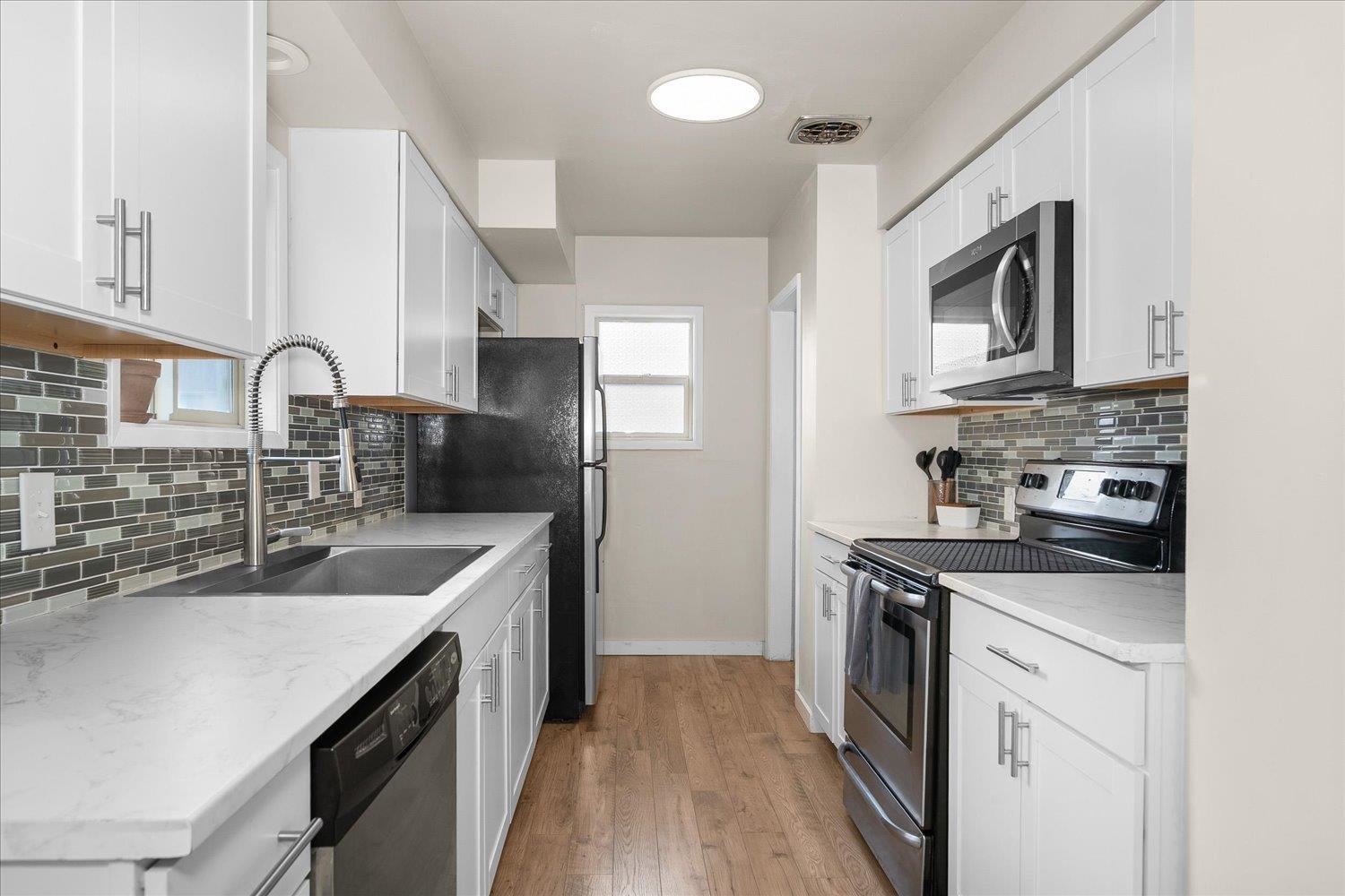 1907 North Nelson Street Spokane, WA 99207 - Photo 11 of 38