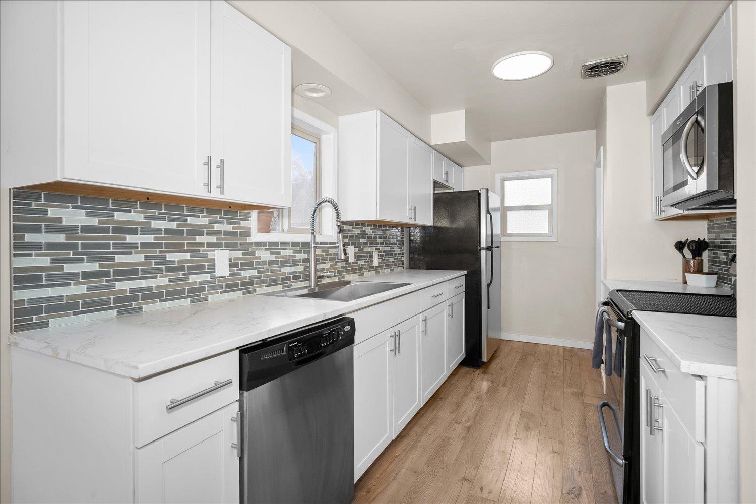 1907 North Nelson Street Spokane, WA 99207 - Photo 12 of 38