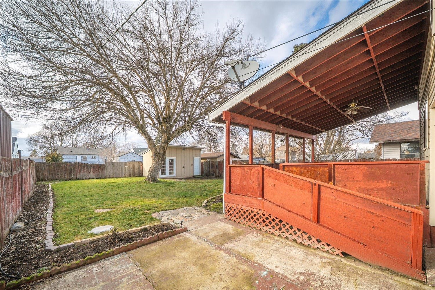 1907 North Nelson Street Spokane, WA 99207 - Photo 27 of 38