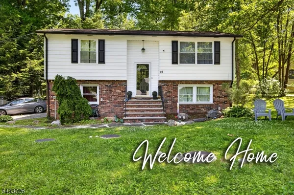 $495,000 | 19 Circle Drive, West Milford, NJ 07438