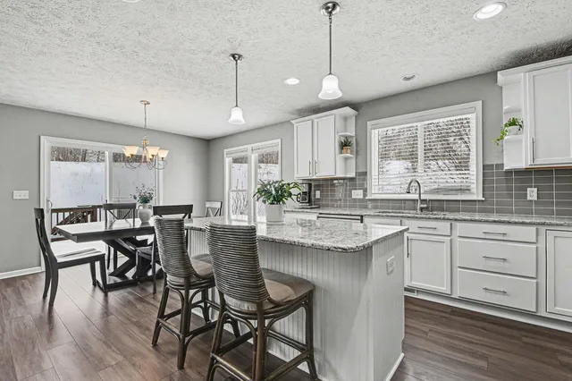 $699,000 | 2612 Orange Court Southeast, Grand Rapids, MI 49546