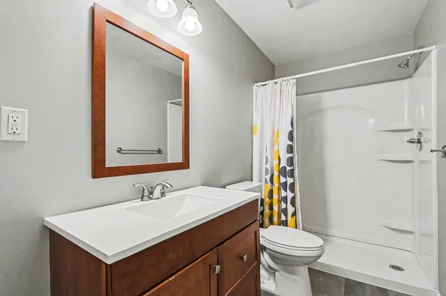 $699,000 | 2612 Orange Court Southeast, Grand Rapids, MI 49546