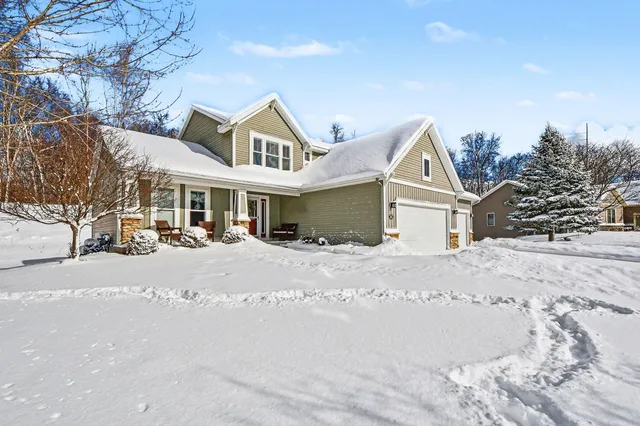 $699,000 | 2612 Orange Court Southeast, Grand Rapids, MI 49546