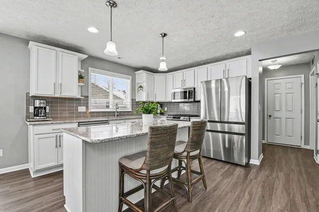 $699,000 | 2612 Orange Court Southeast, Grand Rapids, MI 49546