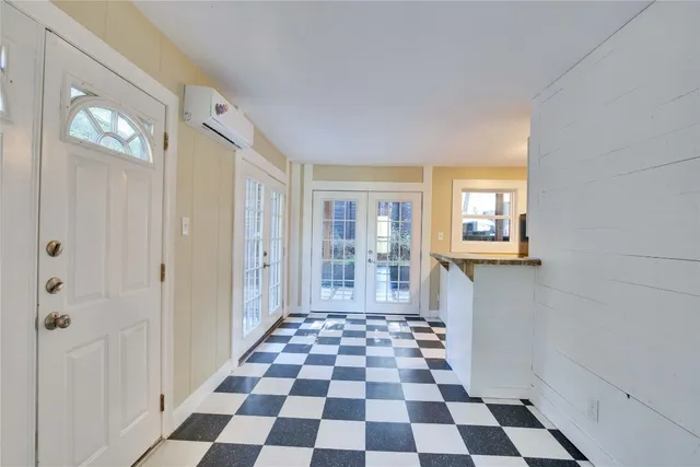 $1,850 | 1115 Enfield Road, Unit A, Austin, TX 78703