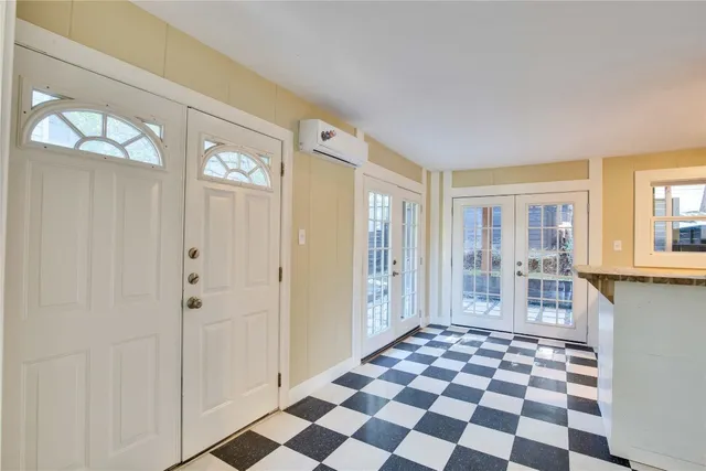 $1,850 | 1115 Enfield Road, Unit A, Austin, TX 78703