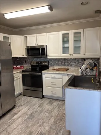 $199,995 | 280 Winding River Drive, Unit E, Atlanta, GA 30350