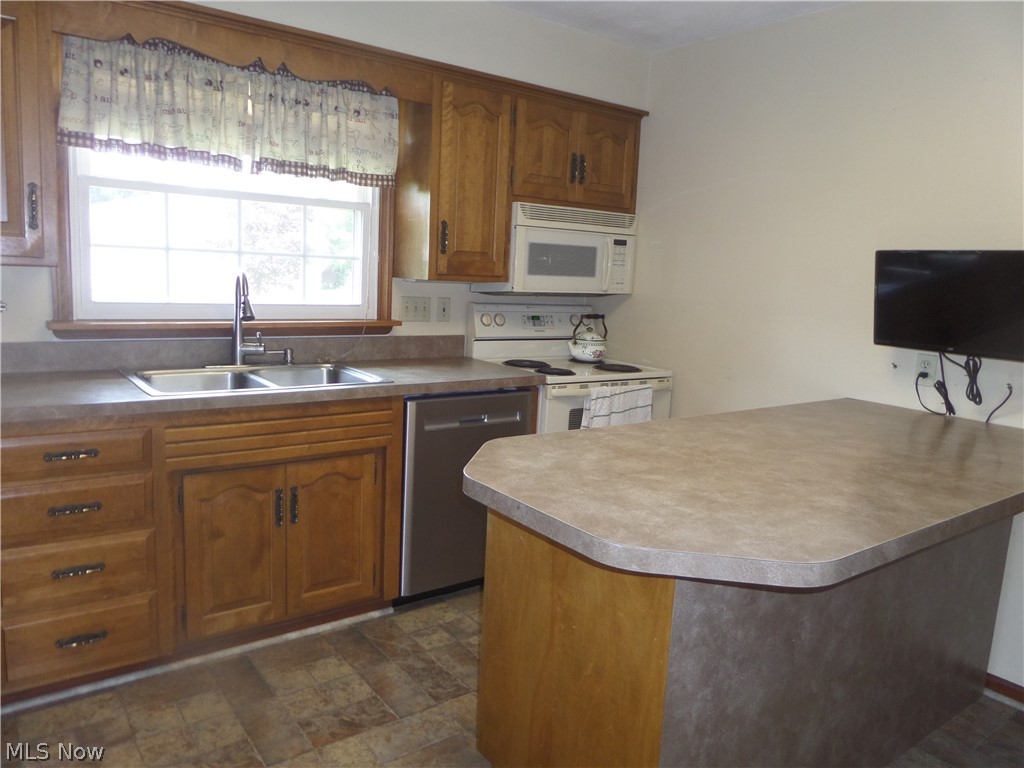 7330 Vandemark Road Lodi, OH 44254 - Photo 12 of 29 Gallery Image 12