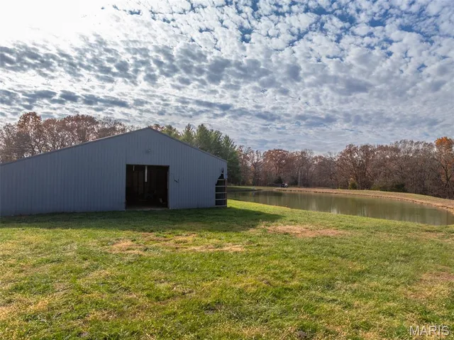 $399,000 | 143 Bear Creek Trail, Truxton, MO 63381