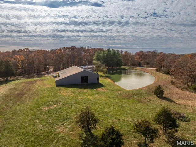 $399,000 | 143 Bear Creek Trail, Truxton, MO 63381