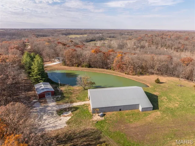 $399,000 | 143 Bear Creek Trail, Truxton, MO 63381