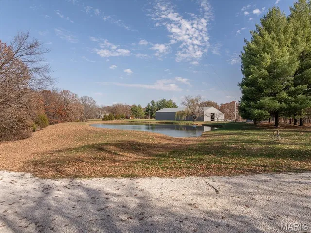 $399,000 | 143 Bear Creek Trail, Truxton, MO 63381
