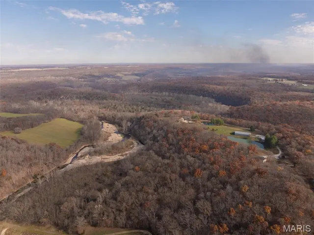 $399,000 | 143 Bear Creek Trail, Truxton, MO 63381