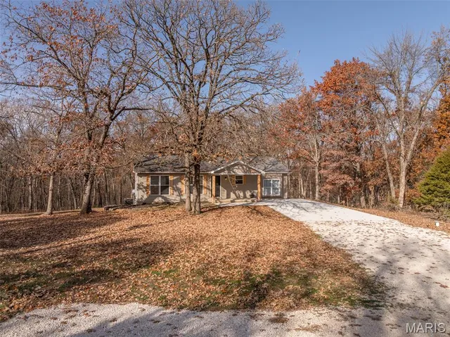 $399,000 | 143 Bear Creek Trail, Truxton, MO 63381