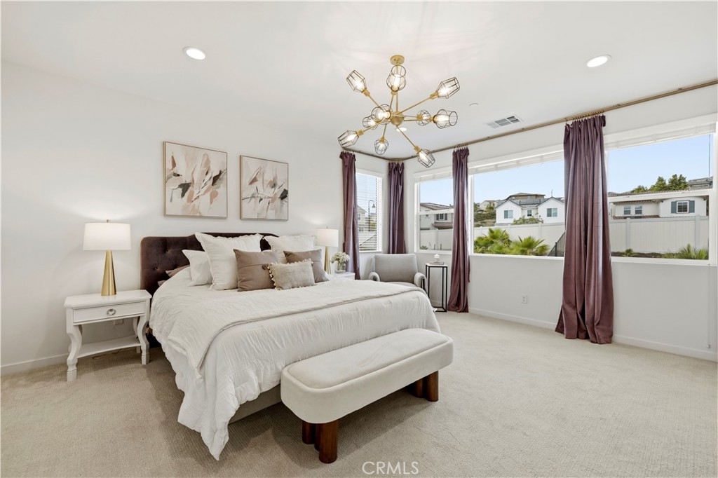 18135 Tableau Way Saugus, CA 91350 - Photo 24 of 43 Primary bedroom
