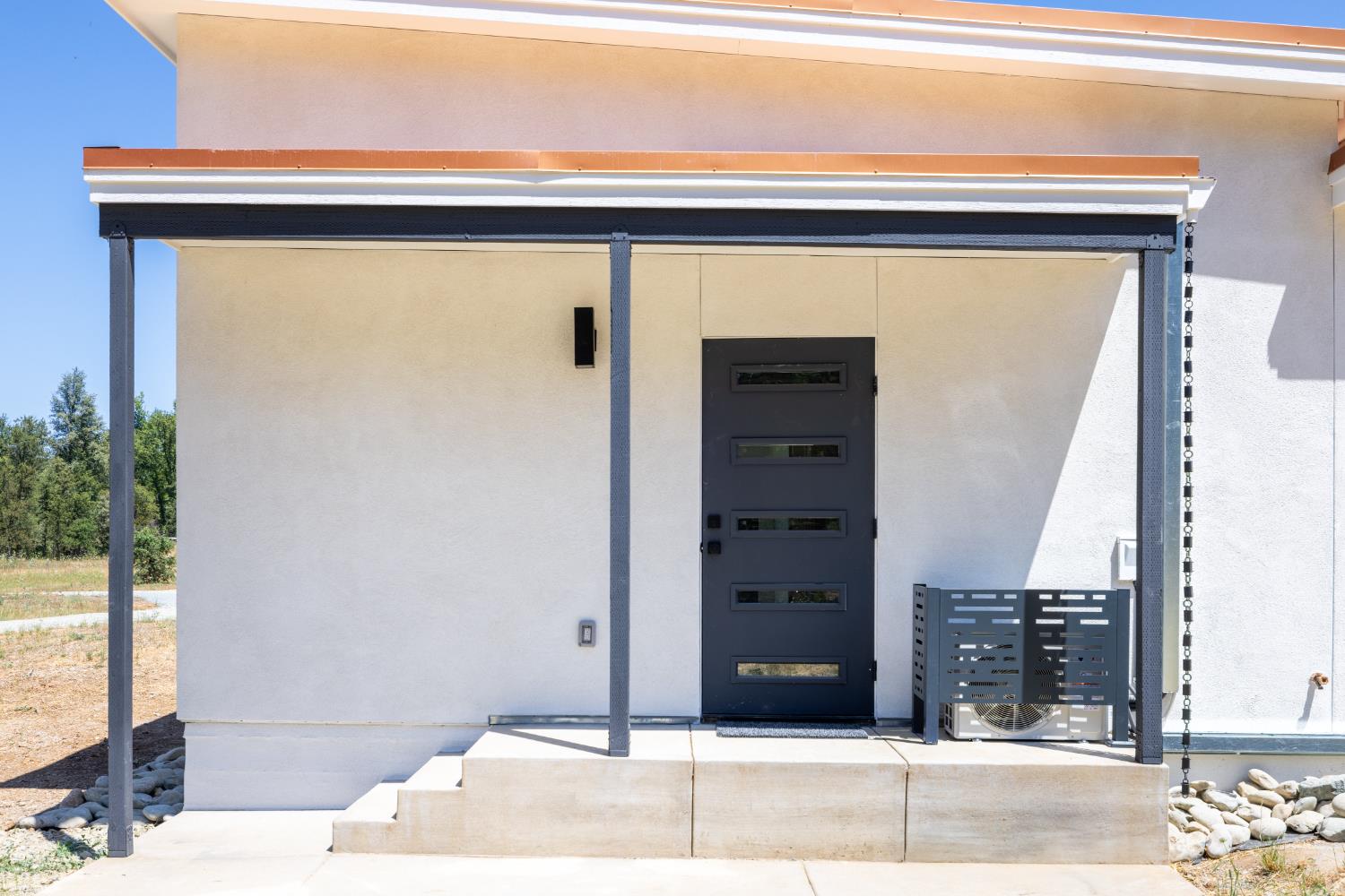 18093 Lasso Loop, Unit B Penn Valley, CA 95946 - Photo 2 of 26 a view of a hallway with a outdoor space