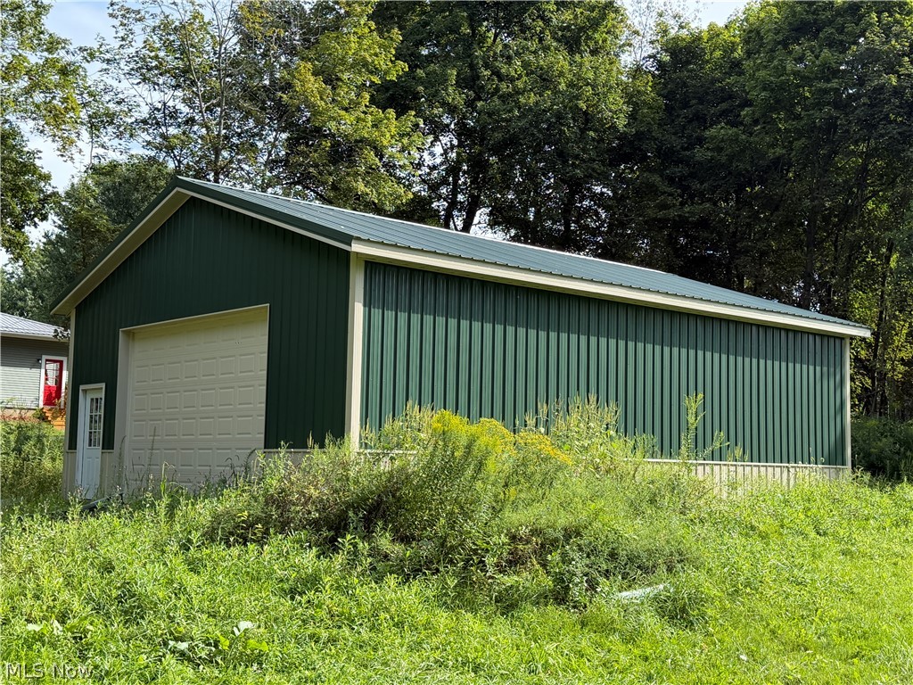 6211 Beach Road Wadsworth, OH 44281 - Photo 4 of 9 Gallery Image 4