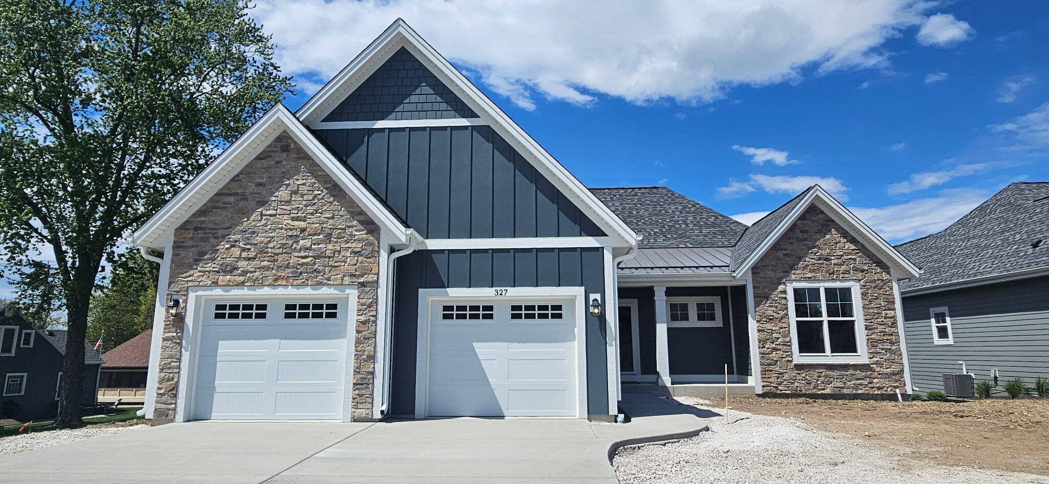 327 Sandy Circle Pewaukee, WI 53072 - Photo 1 of 40 Hawthorne Front of Home